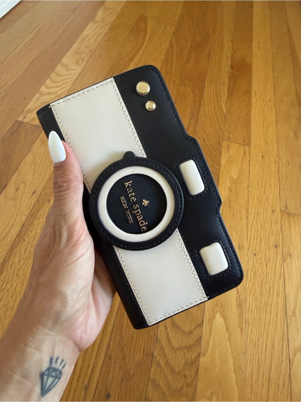 Kate Spade Oh Snap Camera Large Slim Bifold Wallet